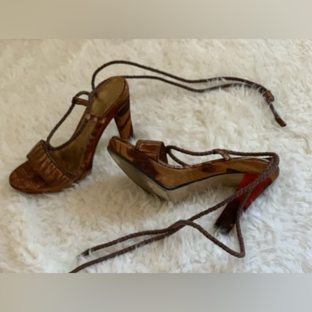 Nine West Women Heels
Size: 6.5
Color:  Brown/Red Crocodile 😍